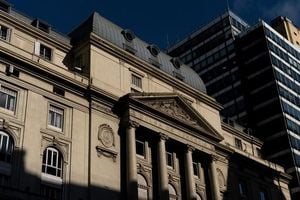 US Pledges $40 Billion Aid To Argentina Amid Election Tensions