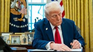 Trump Unveils Letter For New U.S. Citizens On Constitution Day