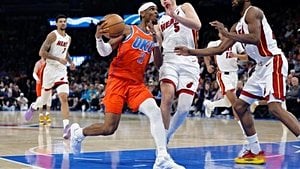 Edwards Leads Timberwolves Past Thunder In Western Rematch