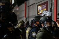 Oregon’s congressional Democrats press feds on treatment of immigrants, protesters at ICE facility - Salem Reporter