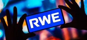 RWE Cuts Investments Amidst Forecast Adjustments For 2025