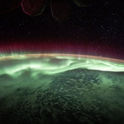 Aurora Gökyüzüne Sürülüyor