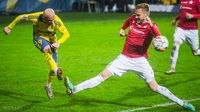 Arka Gdynia przechodzi Wartę Poznań. 3:0 żółto-niebieskich!