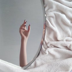 Şu anda tırnaklarımızın ne gibi görevi var, gelecekte tırnaklarımız körelebilir mi?