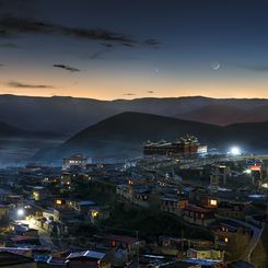  Moon and Planets at Twilight 