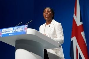 Conservatives Unveil Plan To Deport 750000 Migrants
