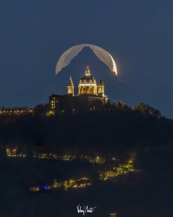 Katedral, Dağ, Ay