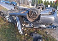 Chełm: 10 osób w aucie, dwie nie żyją. Pijany 19-latek za kierownicą (zdjęcia)
