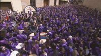 Miles de tambores y bombos rompen el silencio del Viernes Santo en Calanda