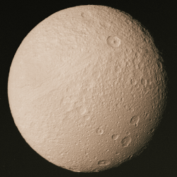 Satürn'ün Uydusu Tethys