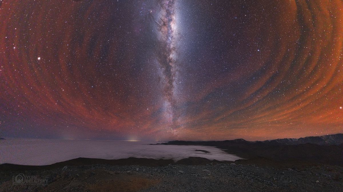  Milky Way with Airglow Australis 