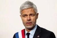 Laurent Wauquiez provoque un tollé en proposant d’« enfermer » les « étrangers dangereux sous OQTF » à Saint-Pierre-et-Miquelon