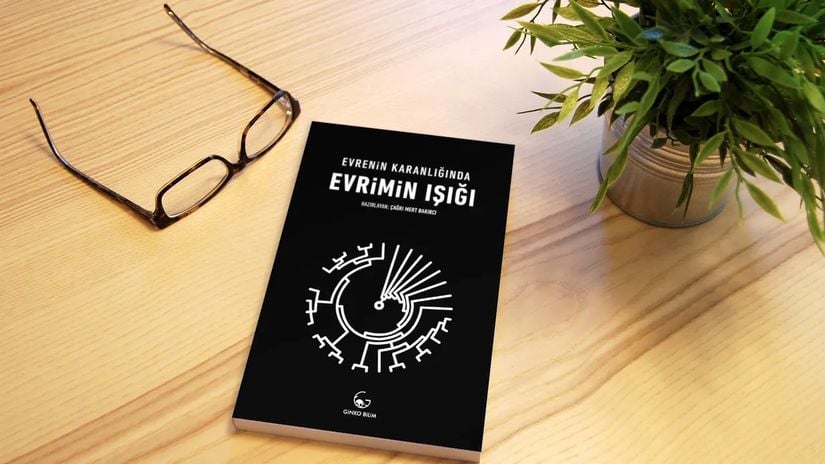 Evrenin Karanlığında Evrimin Işığı yayında!