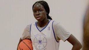 Agot Makeer Commits To South Carolina Gamecocks Women’s Basketball