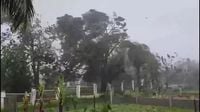 Deadly Tropical Storm Bualoi batters Philippines, forcing hundreds of thousands to evacuate homes
