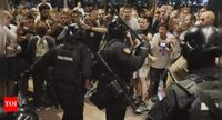 Serbia protest: Anti-government unrest escalates for third night of clashes — see video - Times of India