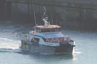 Small boats carrying 737 migrants cross Channel ending 28-day pause