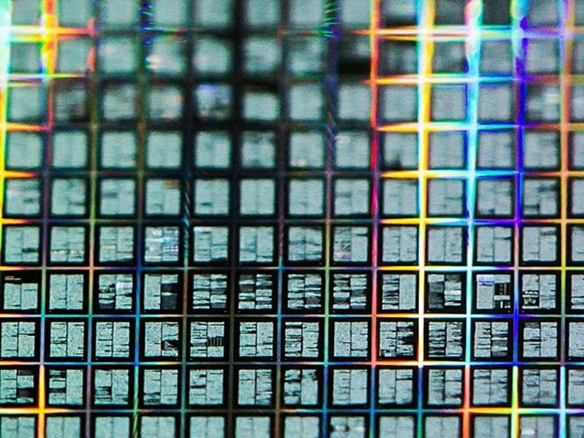 İsrail'in Ay'a gönderdiği kitap sayfaları...