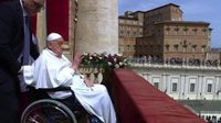 Pasqua 2025, papa Francesco si affaccia dalla loggia: accolto dagli applausi di migliaia di fedeli