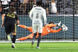 Nkosi Tafari Goal Seals LAFC Champions Cup Progress