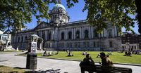 Belfast City Council votes through policy to promote Irish language | BreakingNews