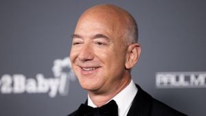 Jeff Bezos Stands Firm On Washington Post Non-Endorsements