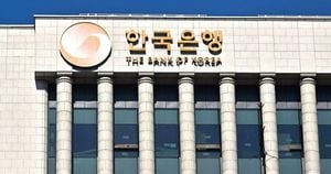 South Korea Lowers Interest Rate To 2.75% Amid Economic Concerns