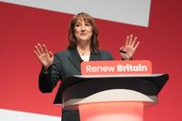 Farage is the ‘single greatest threat’ to UK livelihoods, says Reeves: Live updates