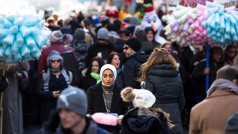 Multikültürel modern toplumlarda birçok farklı inanca sahip insan yan yana yaşıyor