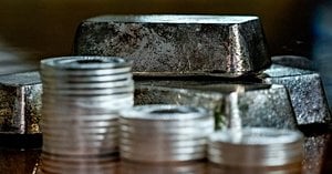 Silver Market Crash Triggers Record Liquidations After Fed News