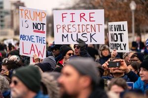 Supreme Court Clears Trump Federal Layoff Plans Temporarily