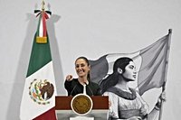 Mexico to Review China Tariffs in Potential Win for Trump