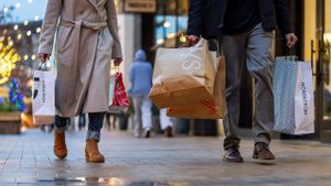 Sunday Shopping Restrictions Impact Polish Consumers