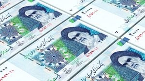 Iran Expands Banking Hours For Year-End Transactions