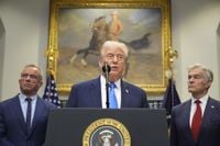 Trump urges pregnant women to avoid Tylenol; OB-GYN group disagrees