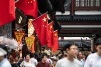 Chinese Stocks Climb on Policy Readout, Xi-Trump Meeting