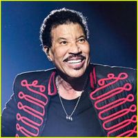 Lionel Richie's House Burglarized While Singer Was Home, Suspect Arrested - NewsBreak