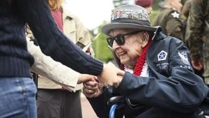World Honors D Day Veterans On 81st Anniversary