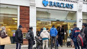 Barclays Customers Face Extended Service Disruptions Amid Technical Issues