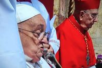 Pasqua in Piazza San Pietro: Papa Francesco annuncia la speranza del Cristo vivente