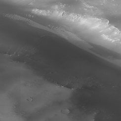 Mars’ta Bir Göl Tabanı mı?