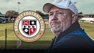 Bromley And Lincoln Lead EFL Charge As Promotion Battles Intensify