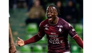 FC Metz Captures Thrilling Win Over Dunkerque To Claim Ligue 2 Lead