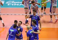 Lucão é MVP, e campeão Sada Cruzeiro coloca mais quatro na seleção da Superliga Masculina