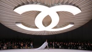 Chanel Haute Couture Show Marks 110 Years Of Fashion Excellence