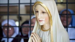 Madonna Of Fatima Statue To Visit Rome For Jubilee