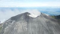 Sseismology agency: Philippines' Kanlaon volcano eruption resumes