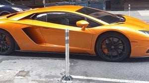 Mumbai Police Seize Lamborghini After Viral 252 Kmph Stunt