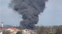 Lainate, incendio alla ditta Perfetti: le fiamme mercoledì pomeriggio in un'area esterna all'azienda, nessun ferito