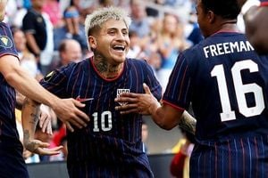 Diego Luna Powers USMNT Into Gold Cup Final